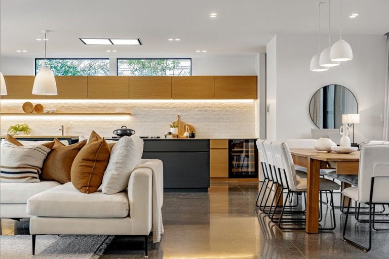 Photo of property in 106a Godden Crescent, Mission Bay, Auckland, 1071