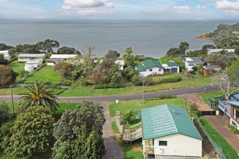 Photo of property in 11a Sergeant Road, Awhitu, Waiuku, 2684