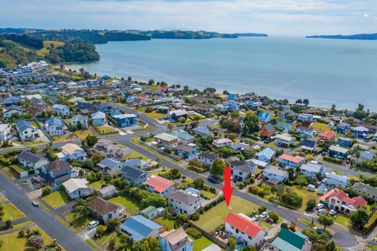 Photo of property in 11 Awatere Place, Snells Beach, 0920