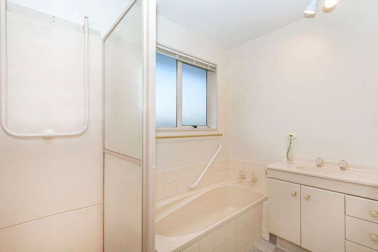 Photo of property in 1/449 Main South Road, Hornby, Christchurch, 8042