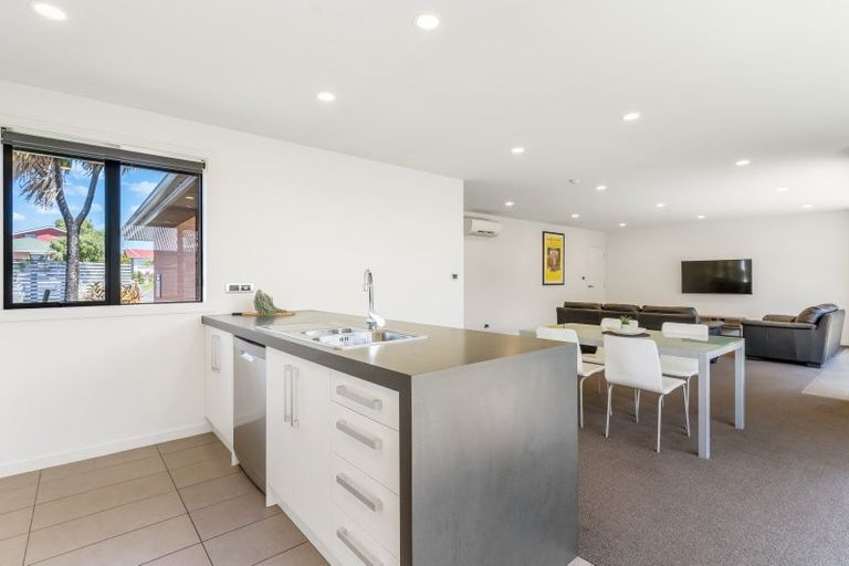 Photo of property in 32 Welsh Road, Winton, 9720