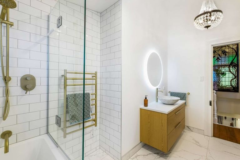 Photo of property in 11 Mostyn Street, Kingsland, Auckland, 1021