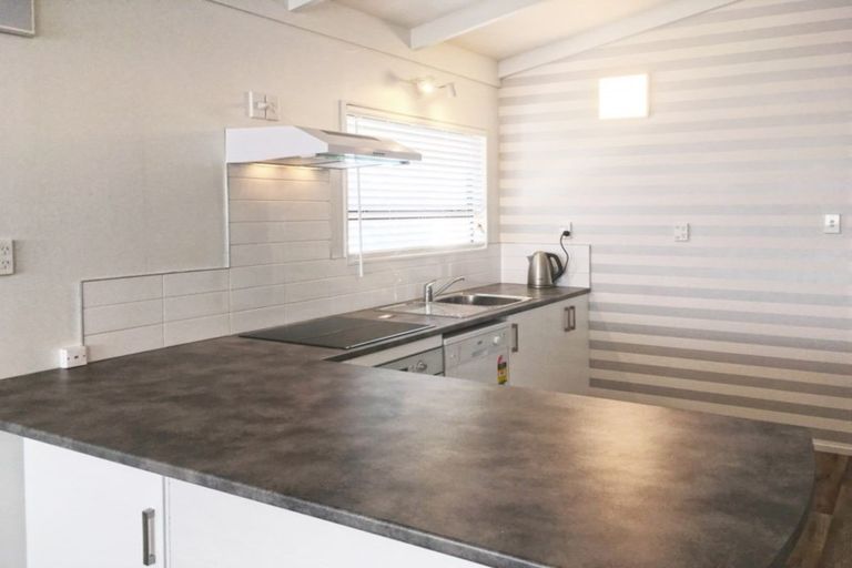 Photo of property in 10 Stuart Place, Blagdon, New Plymouth, 4310