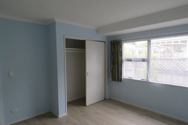 Photo of property in 52 Paynters Avenue, Strandon, New Plymouth, 4312