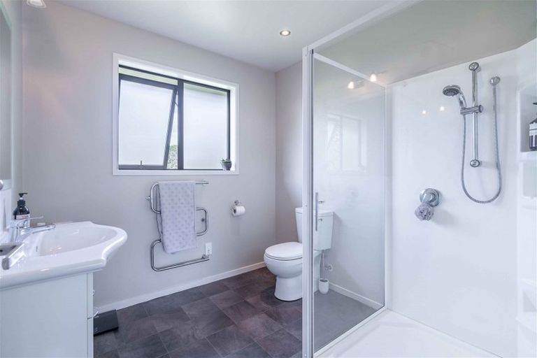 Photo of property in 123 Orion East, Makarewa, Invercargill, 9876