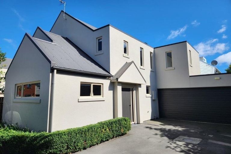 Photo of property in 490b Manchester Street, St Albans, Christchurch, 8014