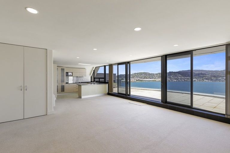 Photo of property in Shelley Bay Terraces, 23/61 Maupuia Road, Maupuia, Wellington, 6022
