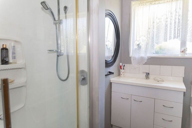 Photo of property in 12 Mathew Street, Dannevirke, 4930