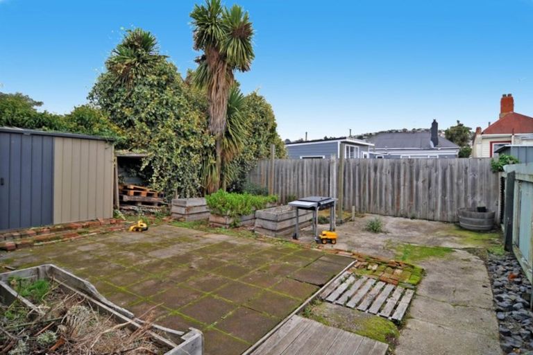 Photo of property in 17 Helena Street, Forbury, Dunedin, 9012
