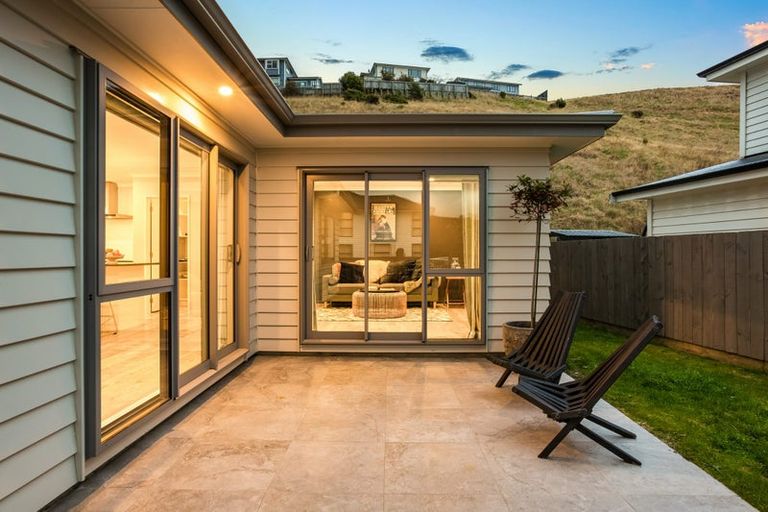 Photo of property in 13 Atherton Terrace, Churton Park, Wellington, 6037