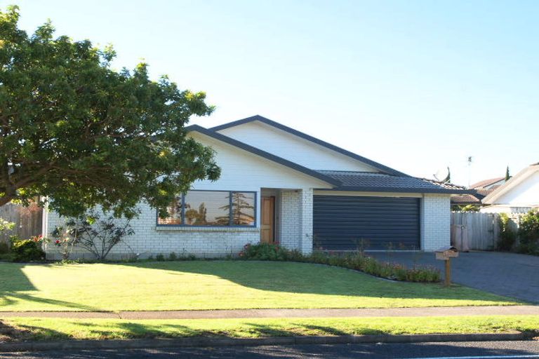 Photo of property in 39 Kilimanjaro Drive, Northpark, Auckland, 2013