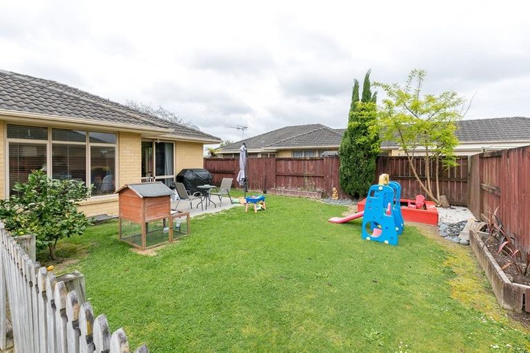 Photo of property in 18 Gardenia Close, Melville, Hamilton, 3206