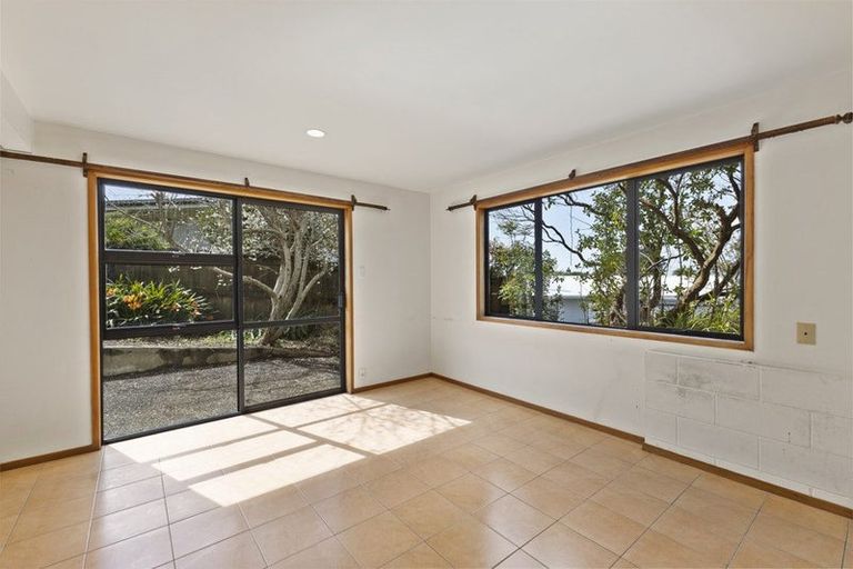 Photo of property in 38 Belmont Terrace, Milford, Auckland, 0620
