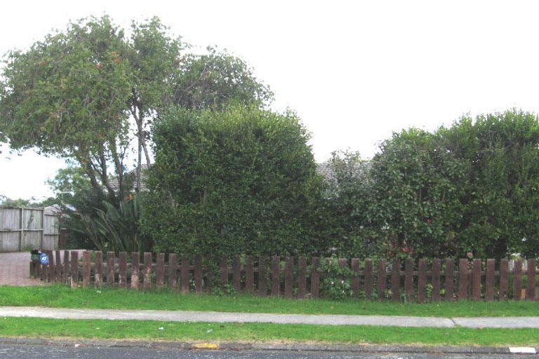Photo of property in 36 Maugham Drive, Bucklands Beach, Auckland, 2014