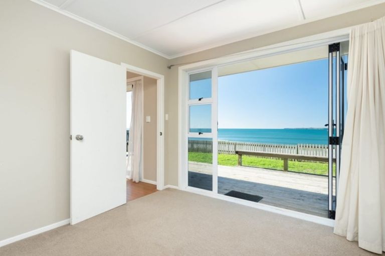 Photo of property in 107 Karewa Parade, Papamoa Beach, Papamoa, 3118