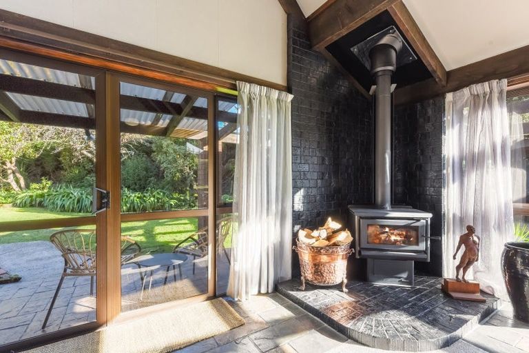 Photo of property in 6b Beach Road, Waikawa, Picton, 7220