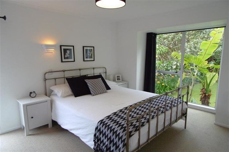 Photo of property in 14 Lombardy Place, Whalers Gate, New Plymouth, 4310