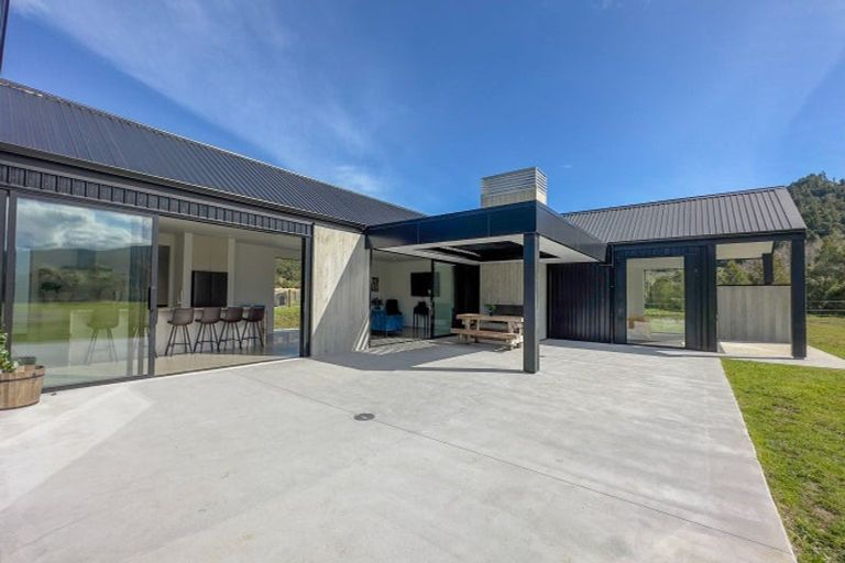 Photo of property in 387 Wentworth Valley Road, Whangamata, 3691