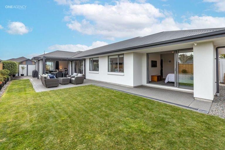 Photo of property in 5 Kokopu Street, Pegasus, 7612