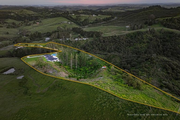 Photo of property in 251 Monowai Road, Wainui, 0994