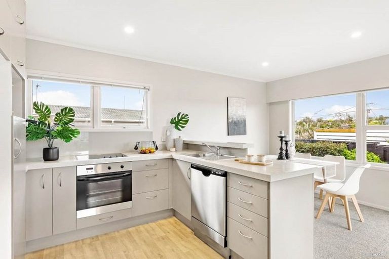 Photo of property in 3/4 Waterloo Road, Milford, Auckland, 0620