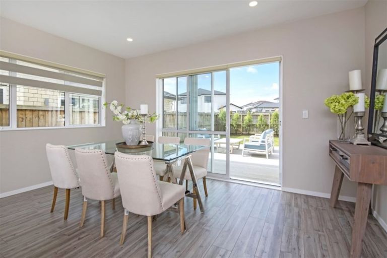 Photo of property in 3 Ballykerrigan Road, Flat Bush, Auckland, 2019