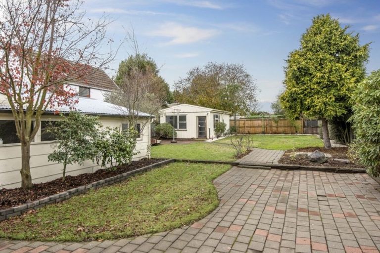 Photo of property in 122 Burwood Road, Burwood, Christchurch, 8083