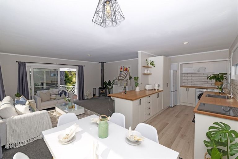 Photo of property in 1/29 Cranston Street, Torbay, Auckland, 0632