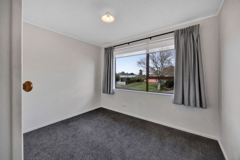 Photo of property in 10 Aratapu Street, Waitara, 4320
