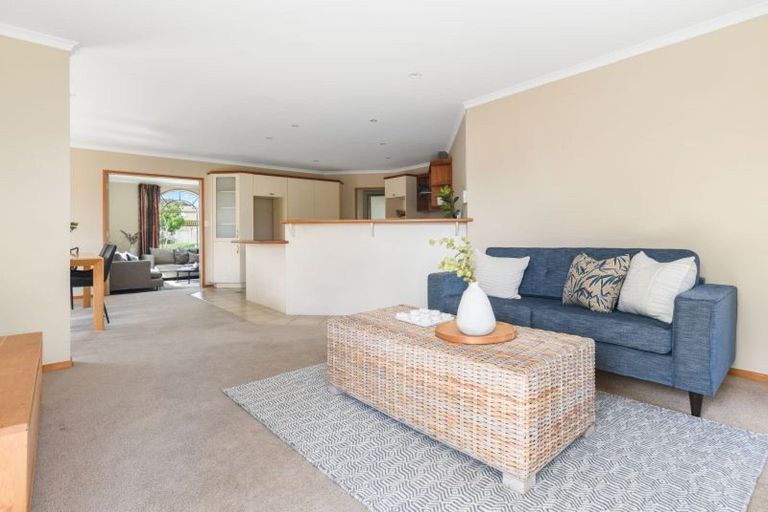 Photo of property in 27 Cranbrook Place, Rototuna North, Hamilton, 3210