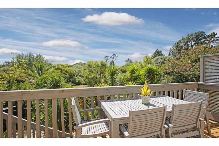 Photo of property in 44 Victoria Avenue, Waiuku, 2123