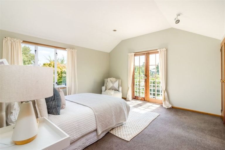 Photo of property in 6 Thornycroft Street, Fendalton, Christchurch, 8052