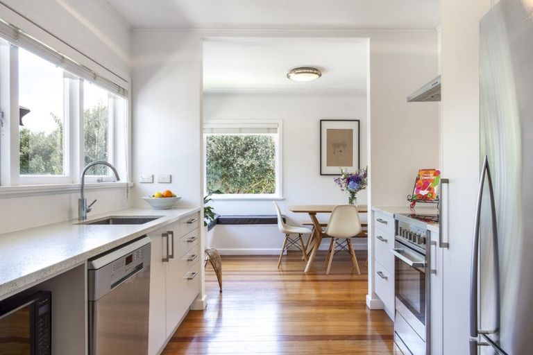 Photo of property in 58 Kervil Avenue, Te Atatu Peninsula, Auckland, 0610