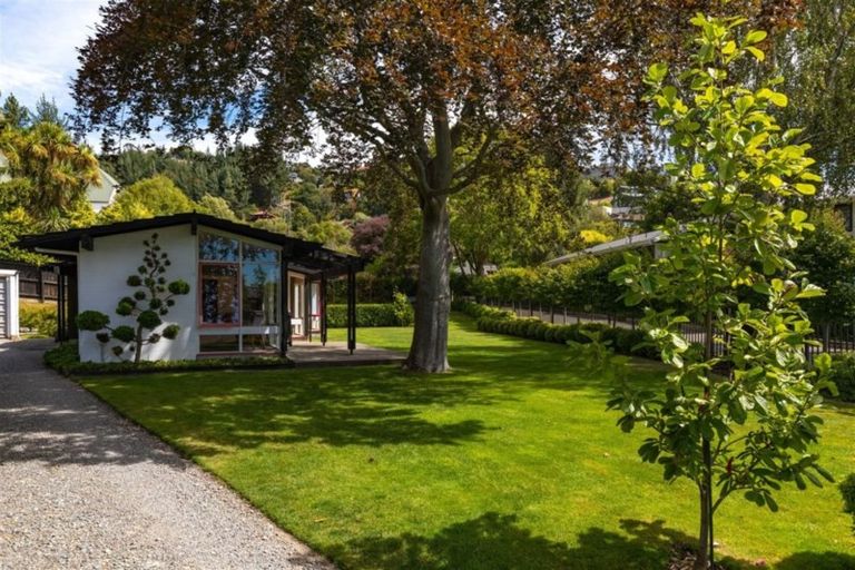 Photo of property in 21 Gunns Crescent, Cashmere, Christchurch, 8022