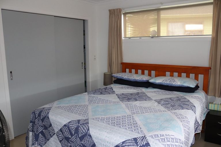 Photo of property in 34 Dissmeyer Drive, Clover Park, Auckland, 2019