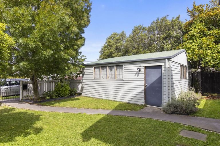 Photo of property in 11 Havelock Street, Phillipstown, Christchurch, 8011