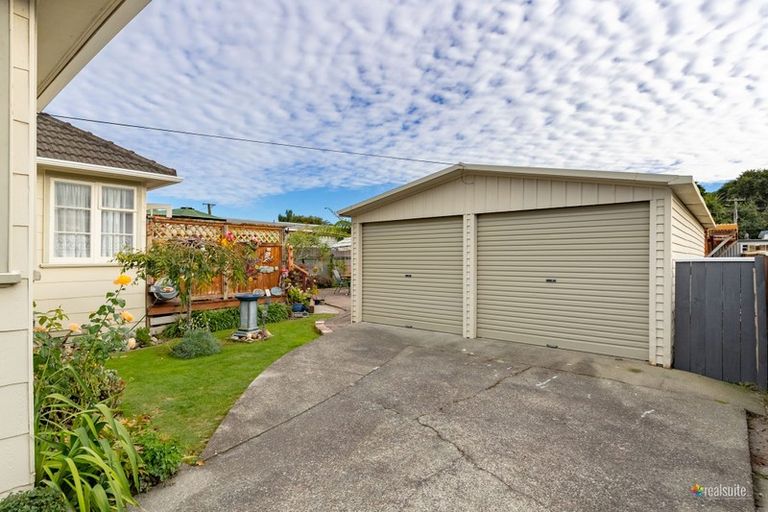 Photo of property in 1 Butler Street, Naenae, Lower Hutt, 5011