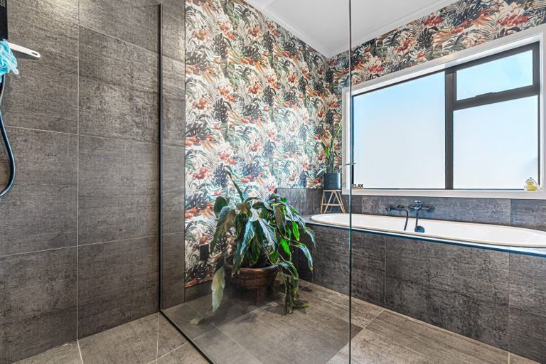 Photo of property in 71 Alan Livingston Drive, Cambridge, 3434