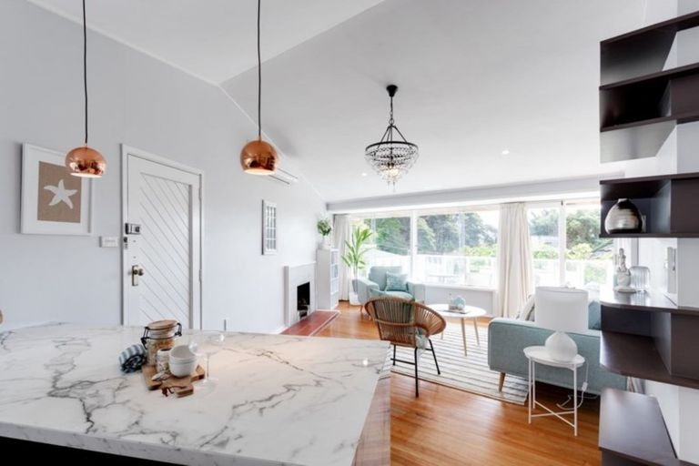 Photo of property in 5 Waerenga Road, Days Bay, Lower Hutt, 5013