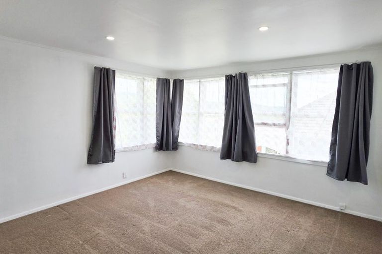 Photo of property in 19 Gear Terrace, Ranui, Porirua, 5024