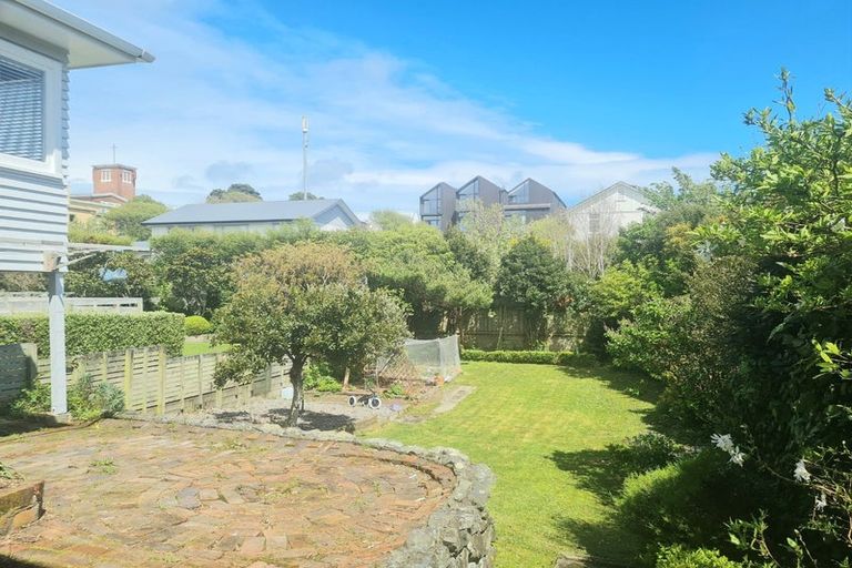 Photo of property in 4 Lochiel Road, Khandallah, Wellington, 6035