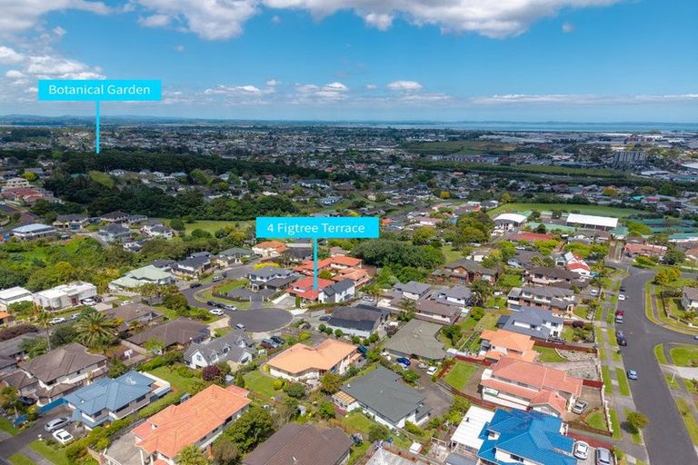 Photo of property in 4 Figtree Terrace, Goodwood Heights, Auckland, 2105