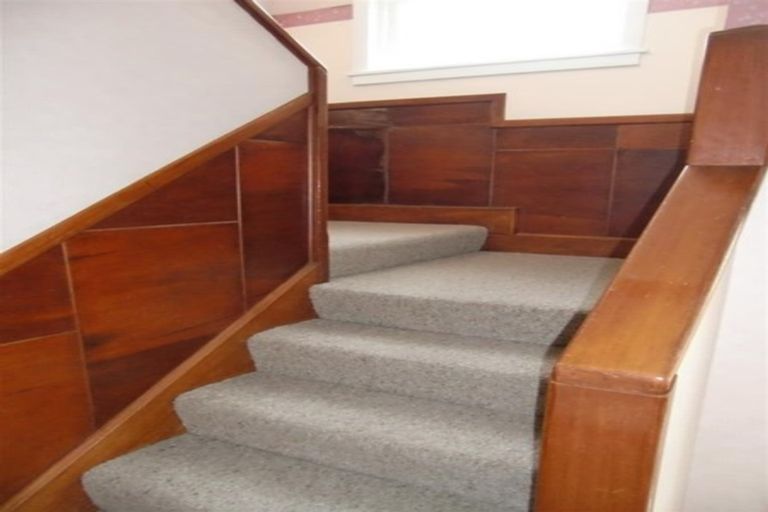 Photo of property in 42 Fulford Street, New Plymouth, 4310