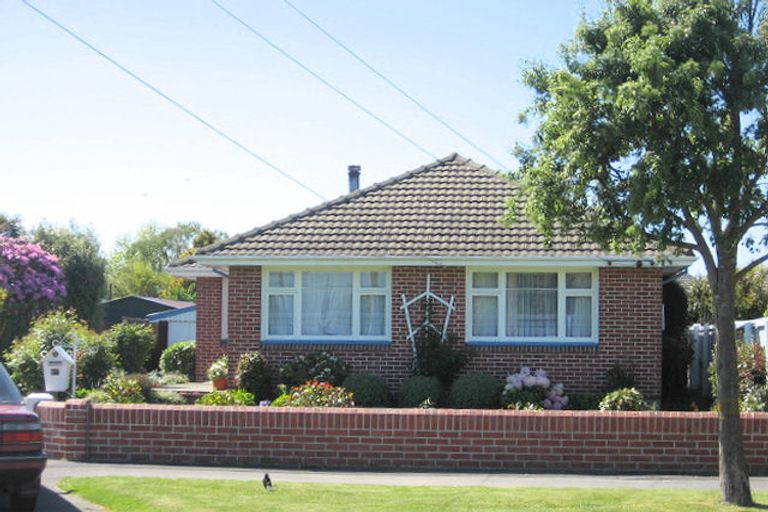 Photo of property in 57 Wilton Crescent, Bishopdale, Christchurch, 8053