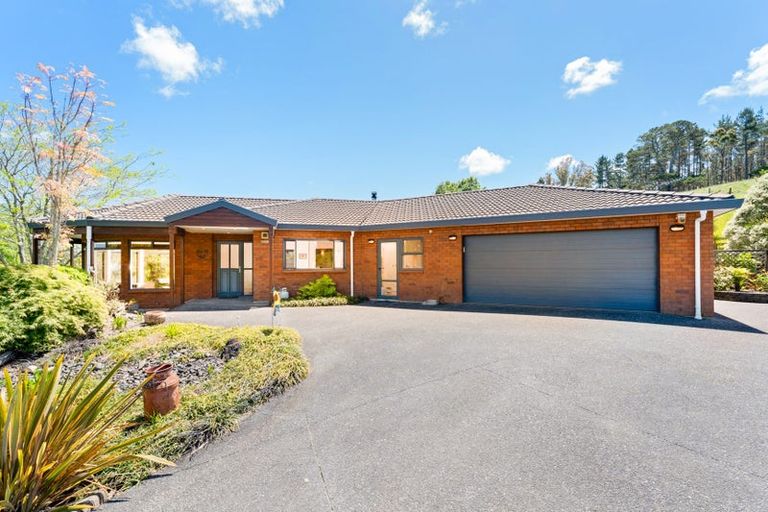 Photo of property in 103 Awa Road, Kumeu, 0891