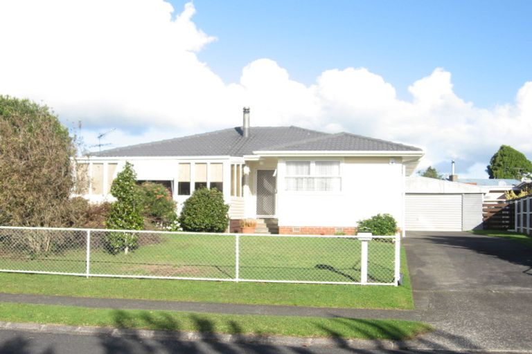 Photo of property in 3 Beeston Crescent, Manurewa, Auckland, 2102