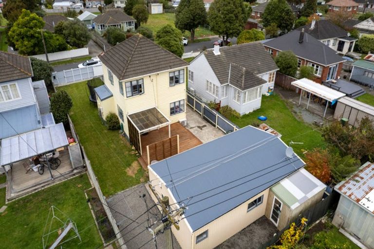 Photo of property in 27 Sladden Street, Naenae, Lower Hutt, 5011
