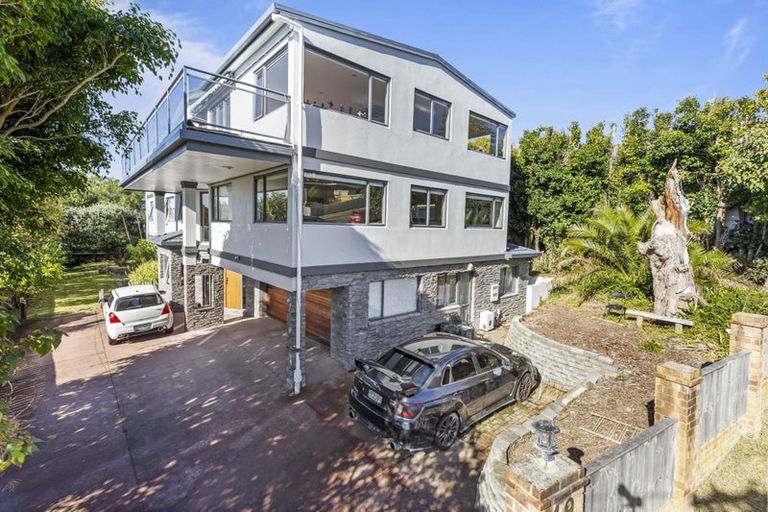 Photo of property in 19 Woodside Avenue, Northcote, Auckland, 0627