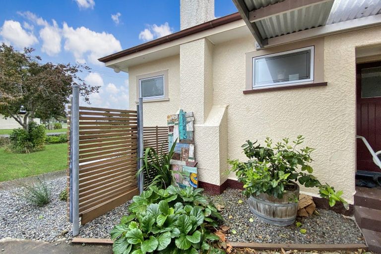 Photo of property in 15 Neptune Street, Dannevirke, 4930