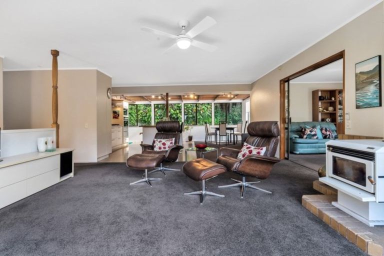 Photo of property in 8 Montressor Place, Howick, Auckland, 2014